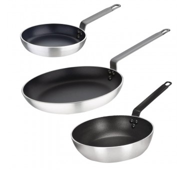 Ensemble 2 poêles et 1 sauteuse antiadhésives Vogue Cook Like A Pro Ensemble 2 poêles et 1 sauteuse antiadhésives Vogue Cook Like A Pro